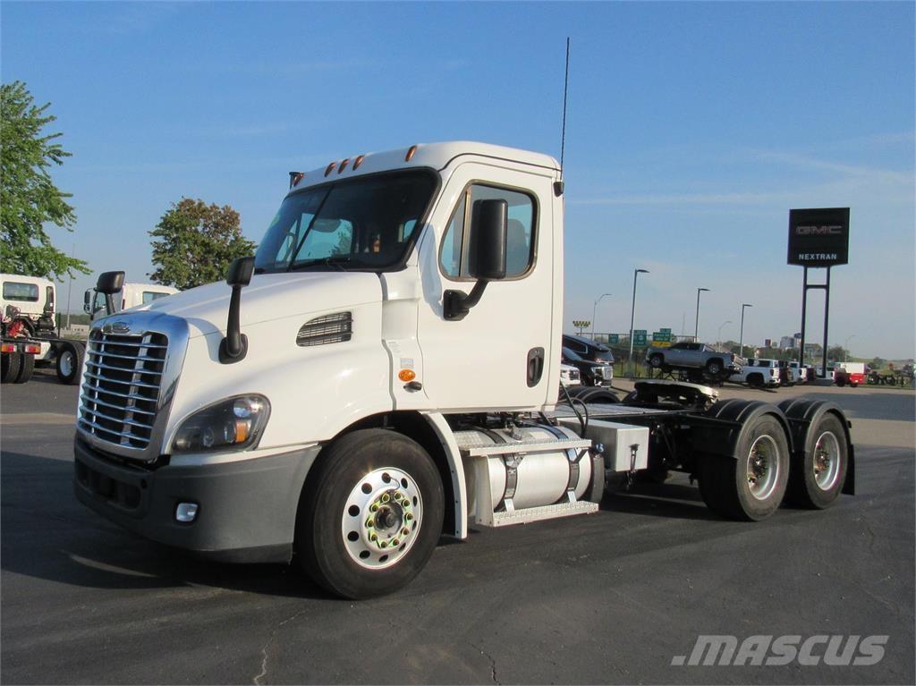 Freightliner Cascadia Trekkers