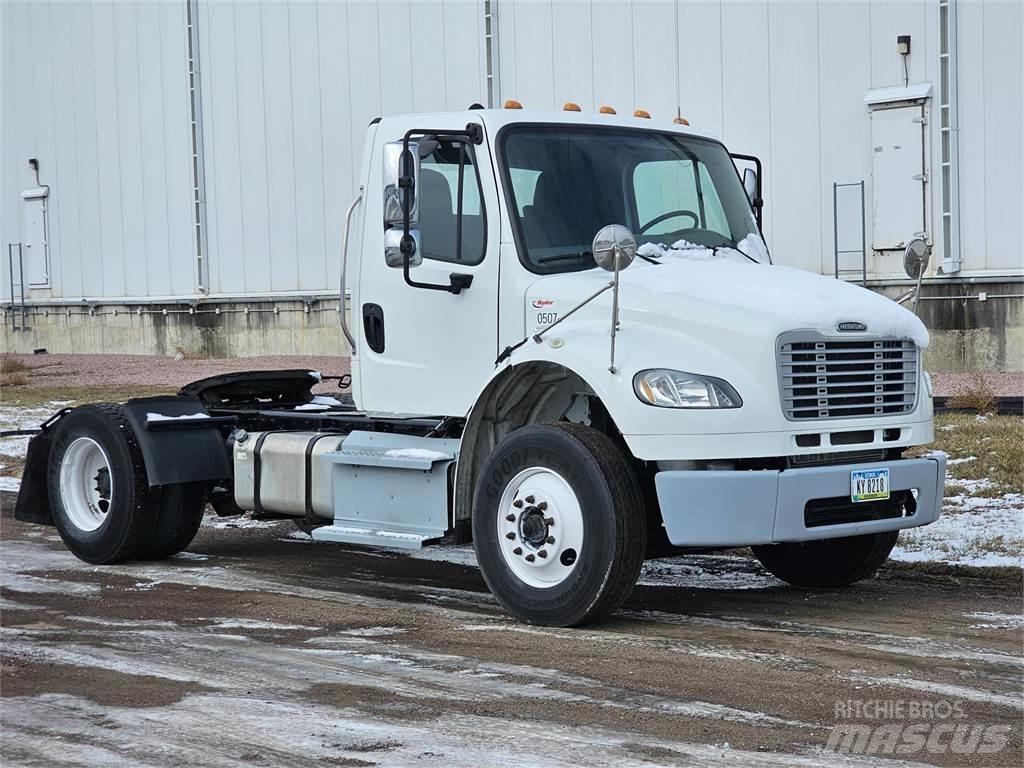 Freightliner M2 106 Trekkers