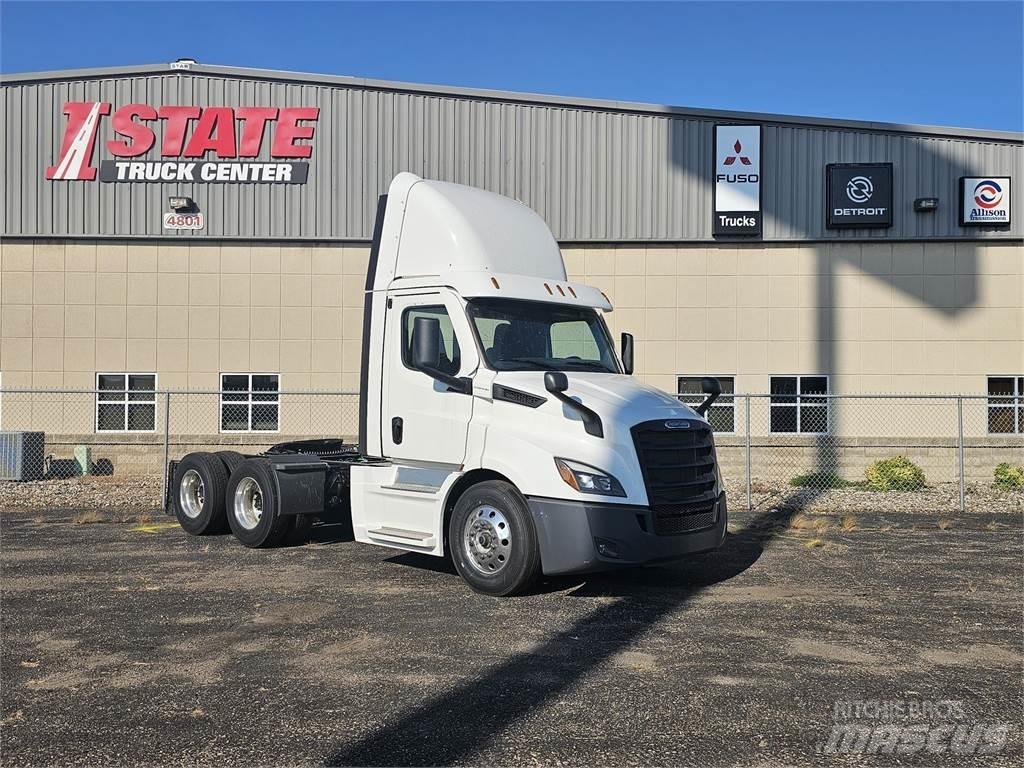 Freightliner PE116 Trekkers