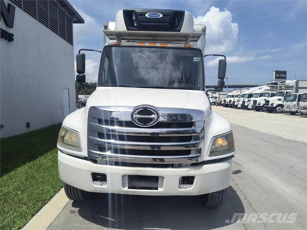 Hino 268 Bakwagens met gesloten opbouw