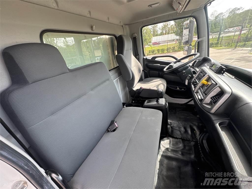 Hino 268A Bakwagens met gesloten opbouw