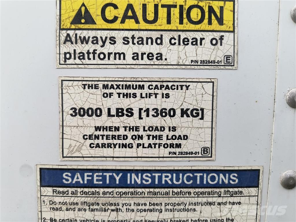 Hino 268A Bakwagens met gesloten opbouw