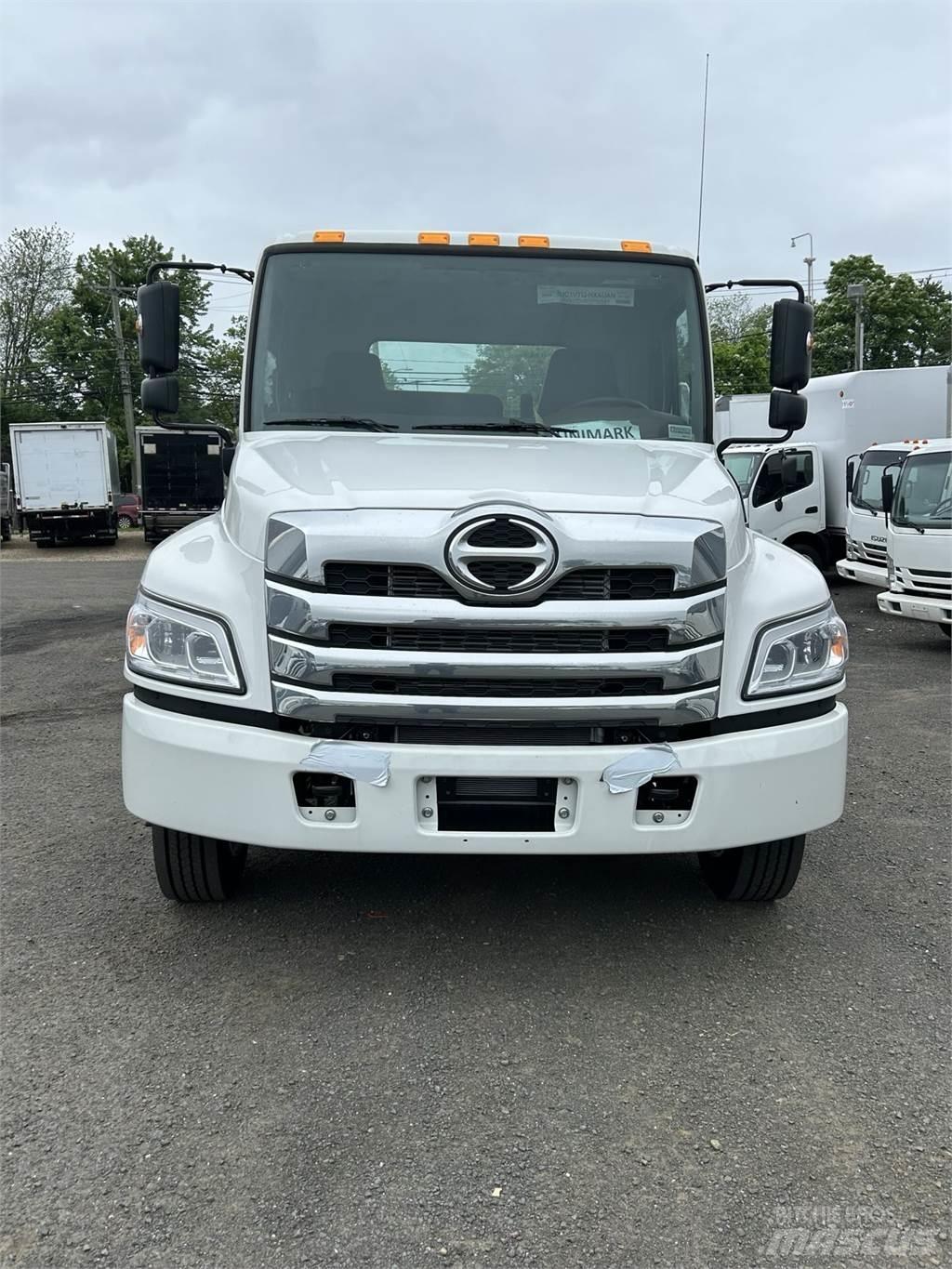 Hino L6 Chassis met cabine