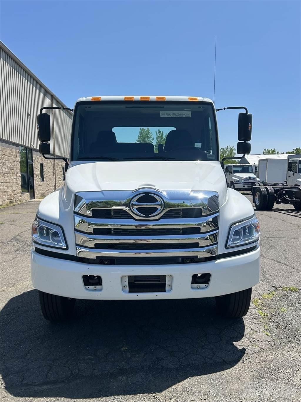 Hino L6 Chassis met cabine