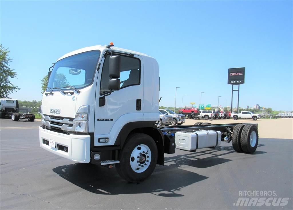 Isuzu FTR Diesel Chassis met cabine