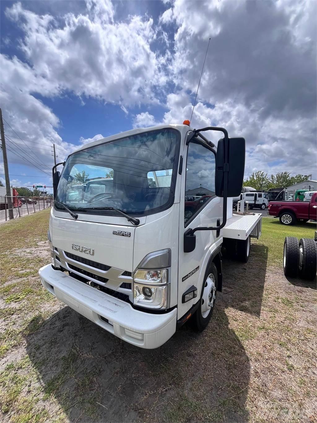 Isuzu NPR-1F104 Chassis met cabine