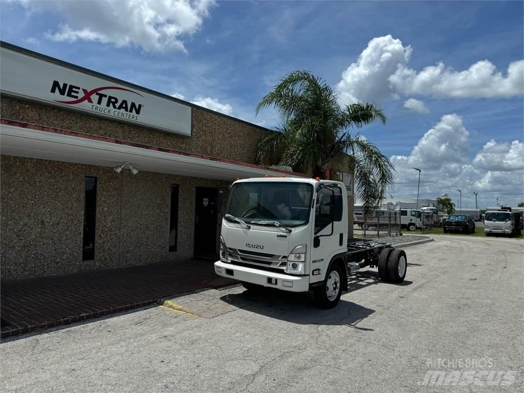 Isuzu NPR-1F204 Trekkers