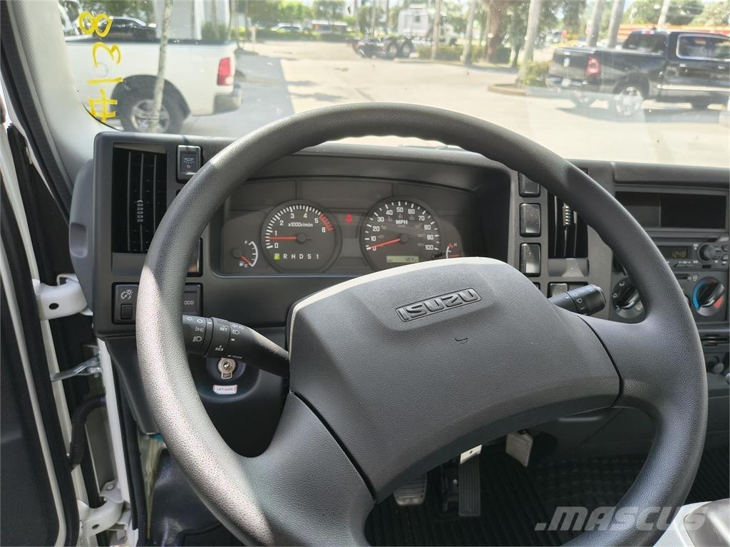 Isuzu NPR-1F304 Chassis met cabine