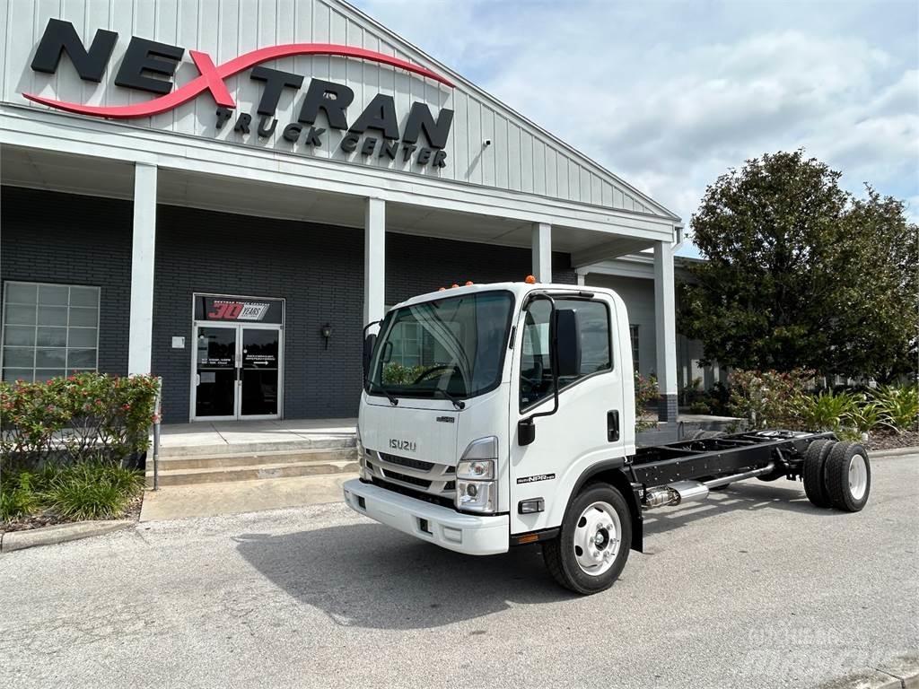Isuzu NPR-1F404 Chassis met cabine