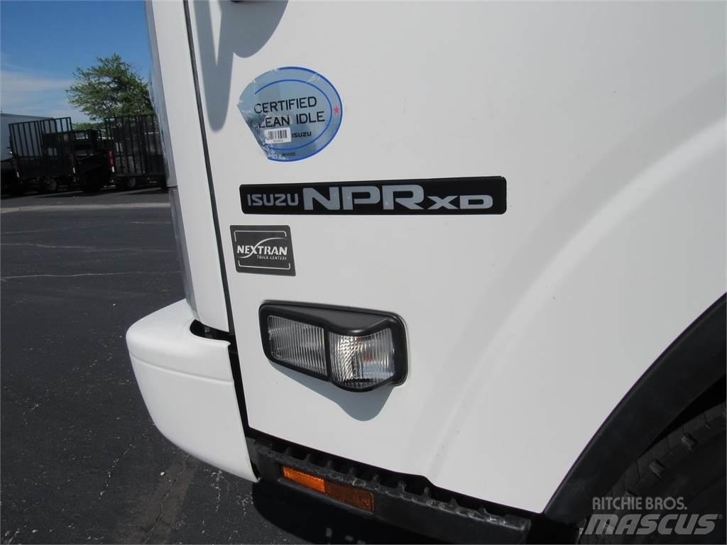 Isuzu NPR DIESEL Bakwagens met gesloten opbouw