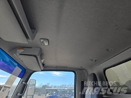Isuzu NPR HD Bakwagens met gesloten opbouw