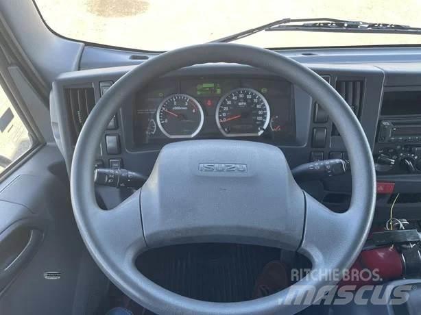 Isuzu NPR XD Bakwagens met gesloten opbouw