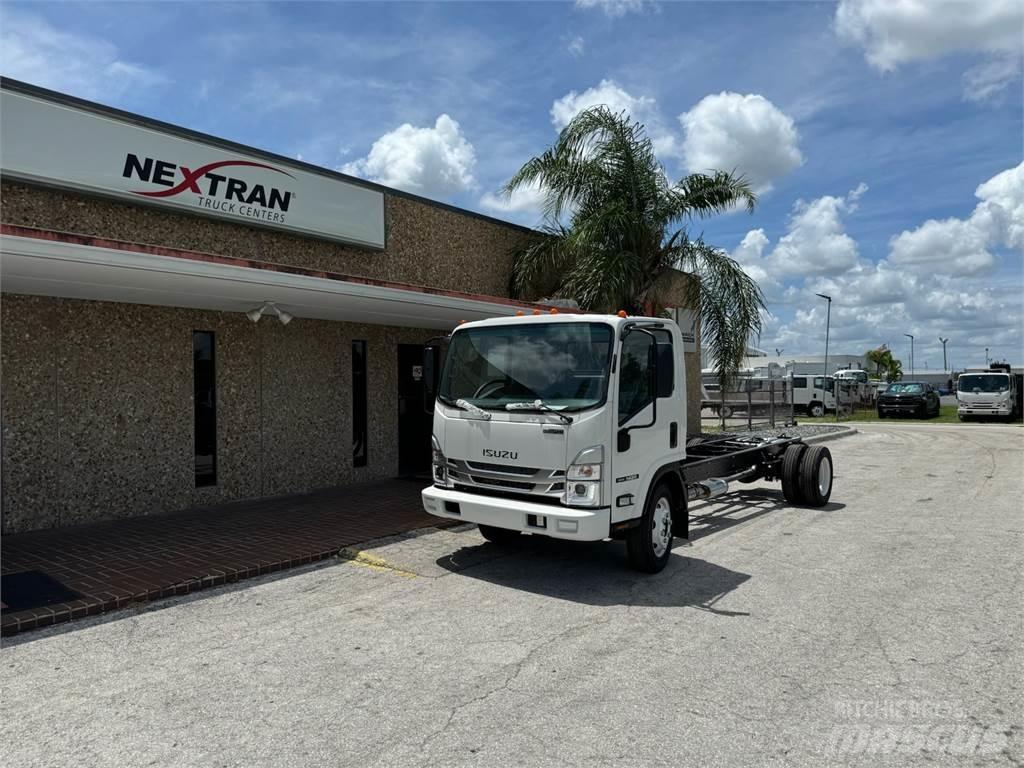 Isuzu NQR-1R404 Chassis met cabine