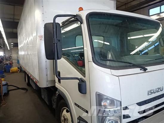 Isuzu NRR Bakwagens met gesloten opbouw