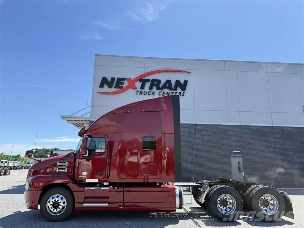 Mack AN64T Trekkers