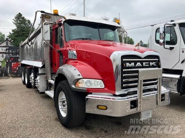 Mack GU800 Chassis met cabine