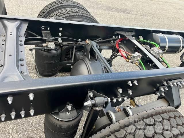Mack MD6 42R Chassis met cabine