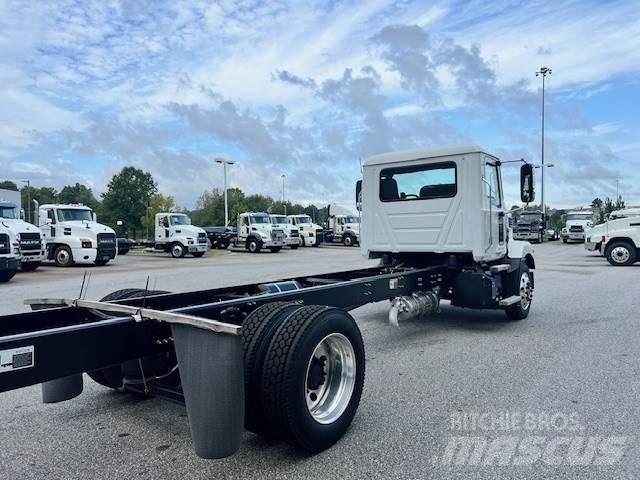 Mack MD6 42R Chassis met cabine