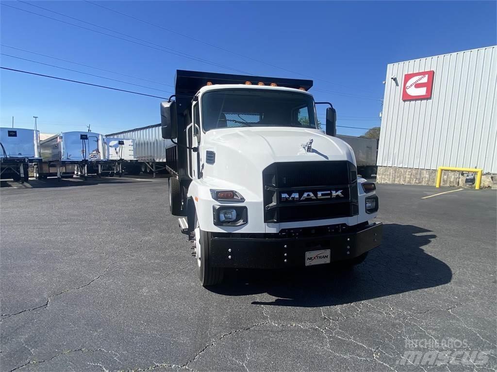 Mack MD6 42R Chassis met cabine