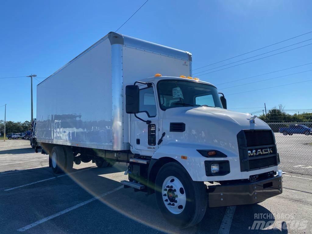 Mack MD6 42R Chassis met cabine