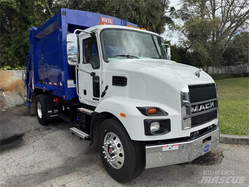 Mack MD7 42R Anders