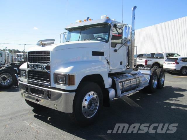 Mack PI64T Trekkers