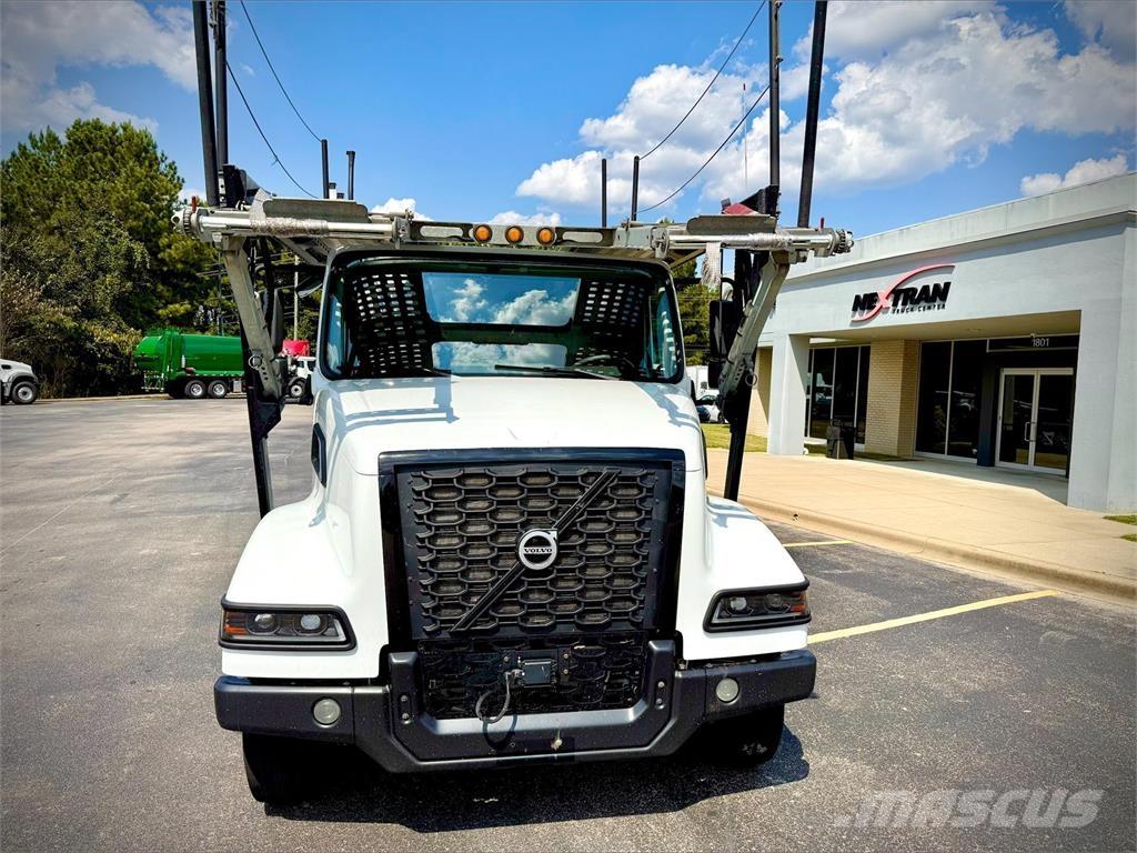 Volvo VAH64400 Vrachtwagen met containersysteem