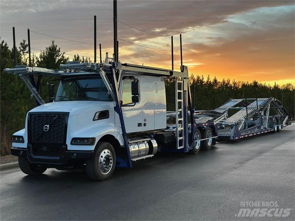 Volvo VAH64600 Vrachtwagen met containersysteem