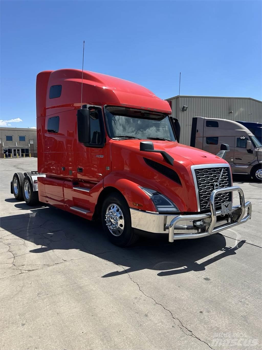 Volvo VNL64T760 Trekkers