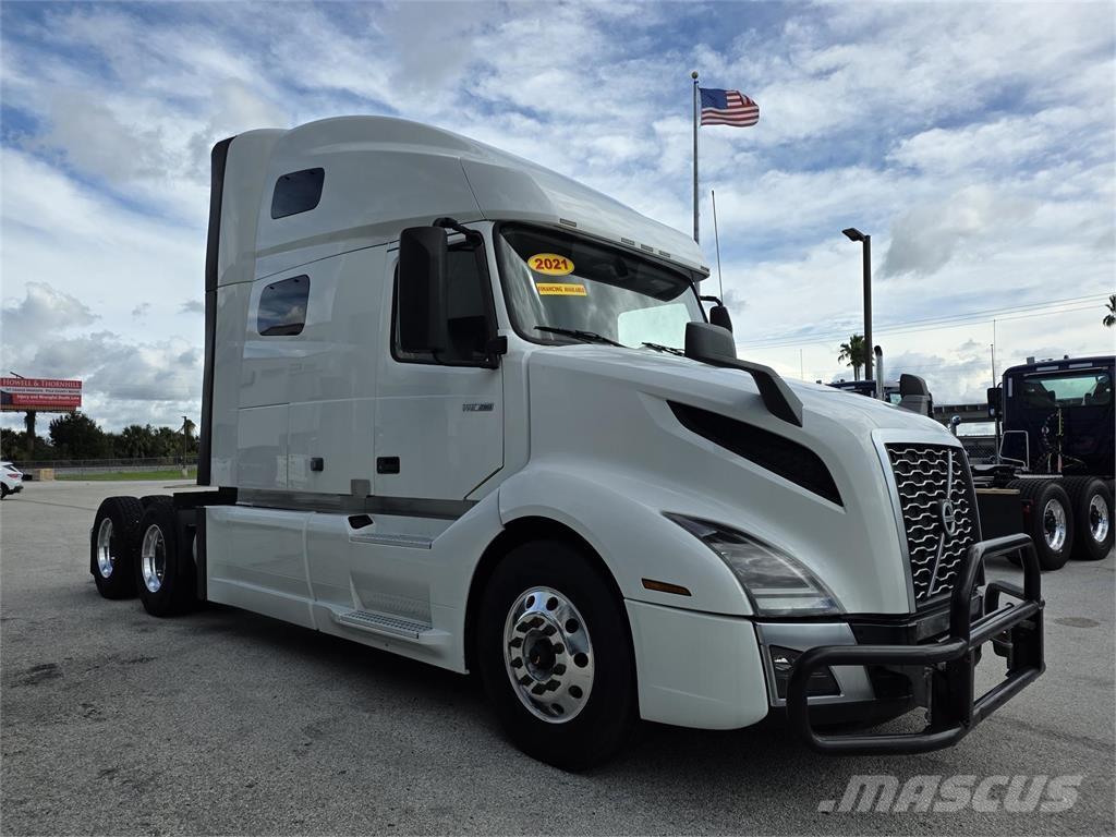 Volvo VNL64T760 Trekkers