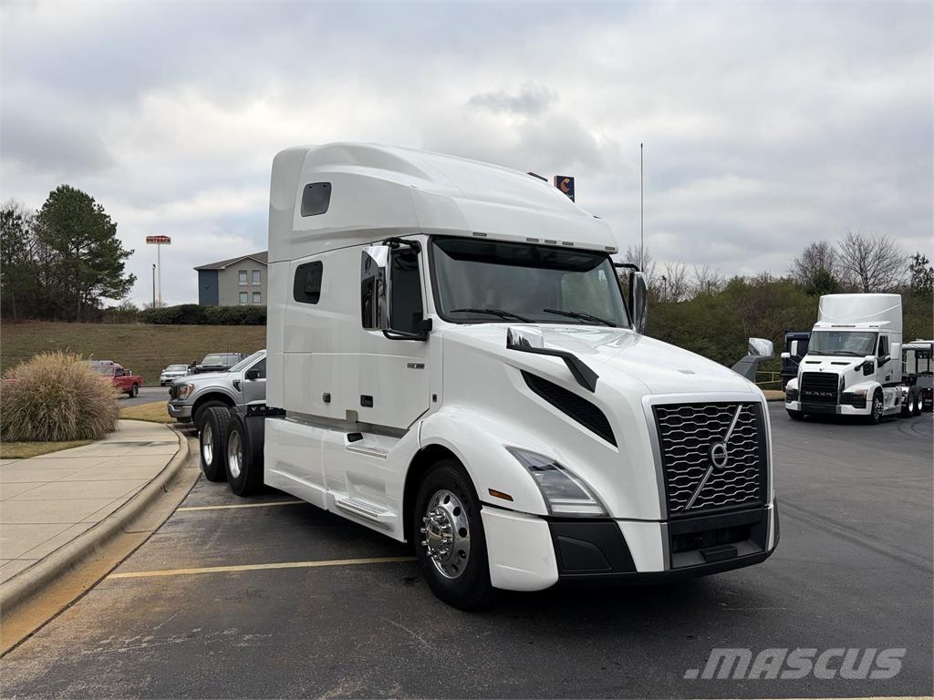 Volvo VNL64T760 Trekkers