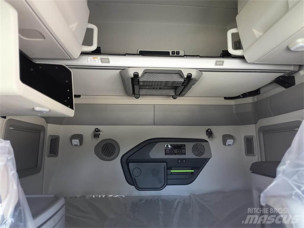 Volvo VNL64T860 Trekkers