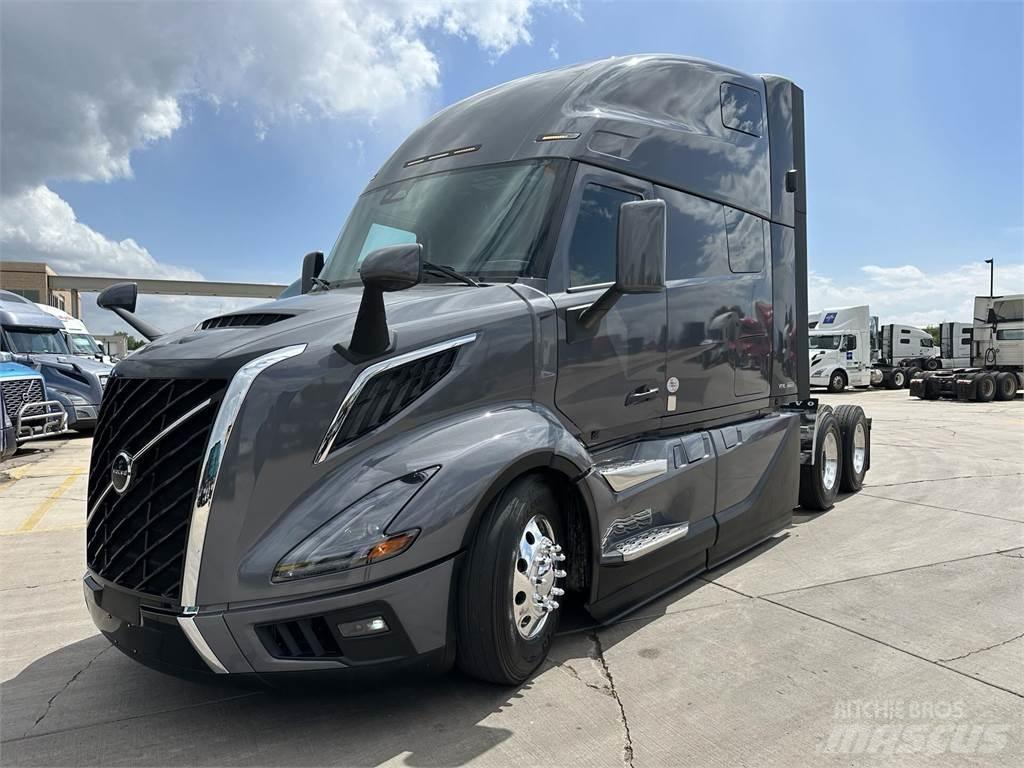 Volvo VNL64T860 Trekkers