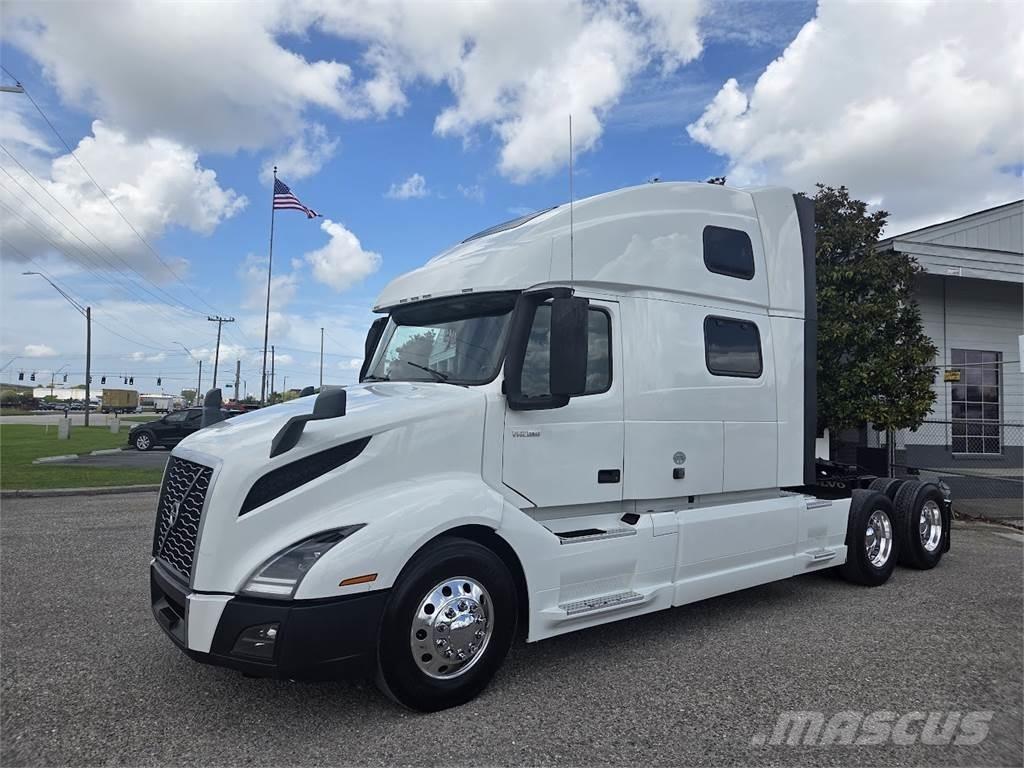Volvo VNL64T860 Trekkers