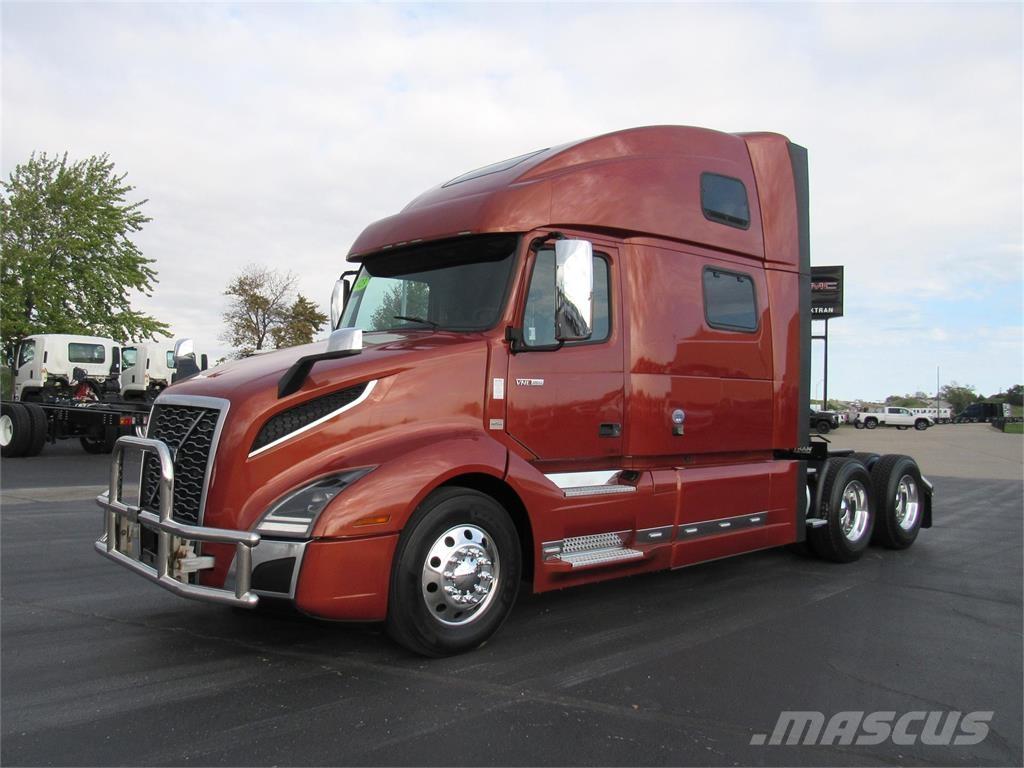 Volvo VNL64T860 Trekkers