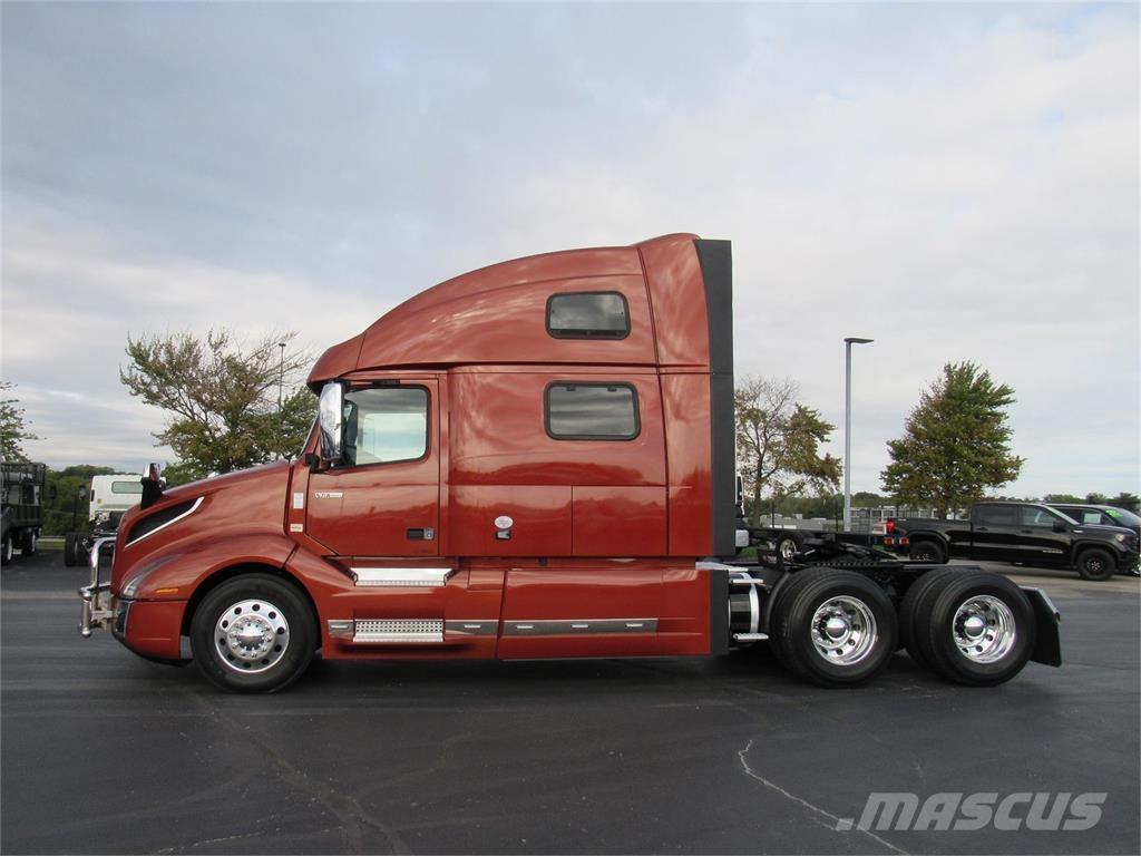 Volvo VNL64T860 Trekkers