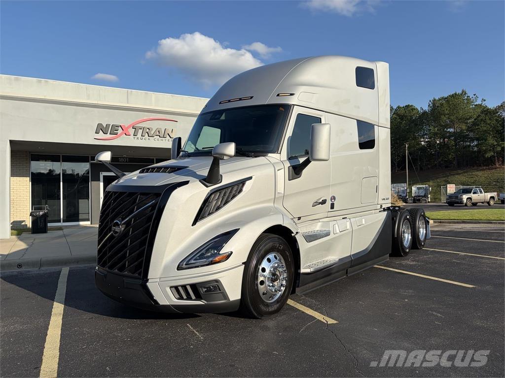 Volvo VNL64T860 Trekkers
