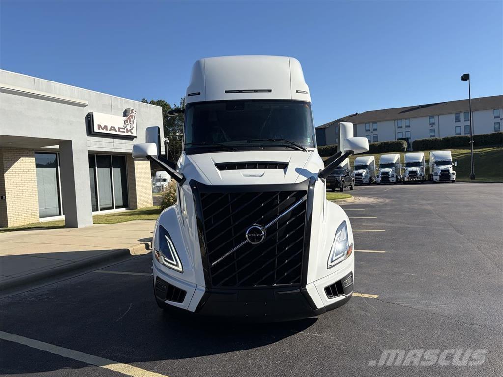 Volvo VNL64T860 Trekkers