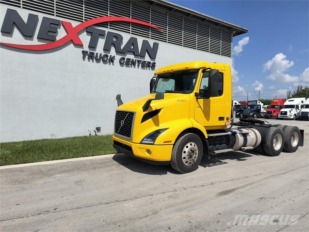 Volvo VNR64T300 Trekkers