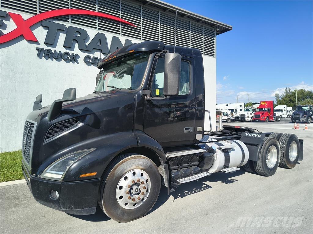 Volvo VNR64T300 Trekkers