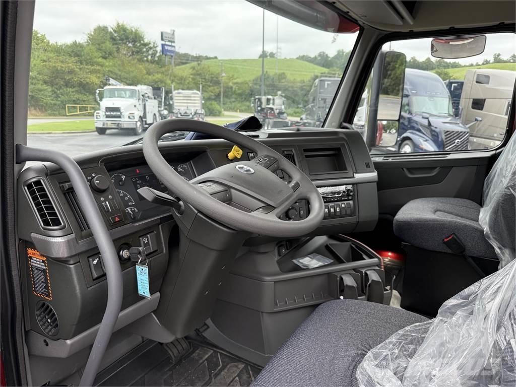Volvo VNR64T300 Trekkers