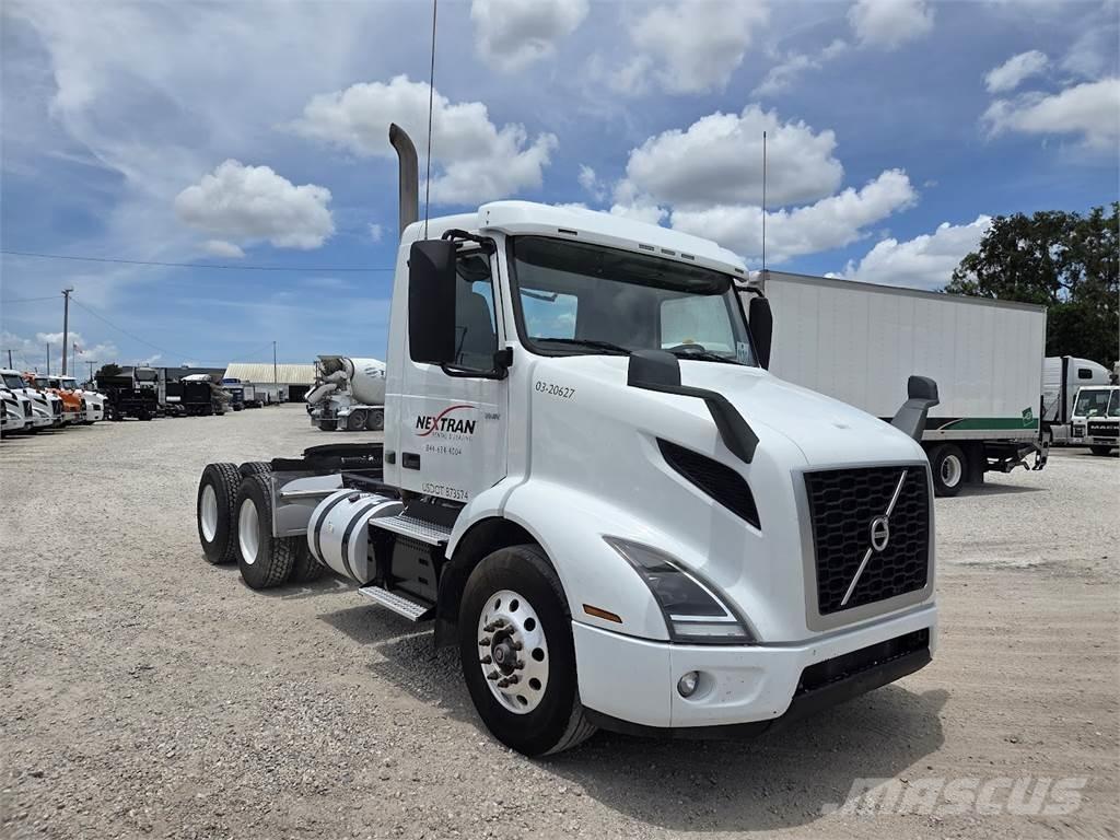 Volvo VNR64T300 Trekkers