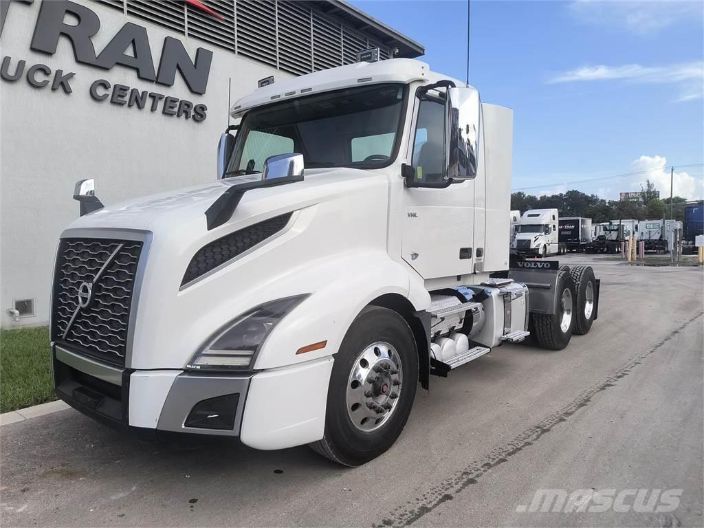 Volvo VNR64T300 Trekkers