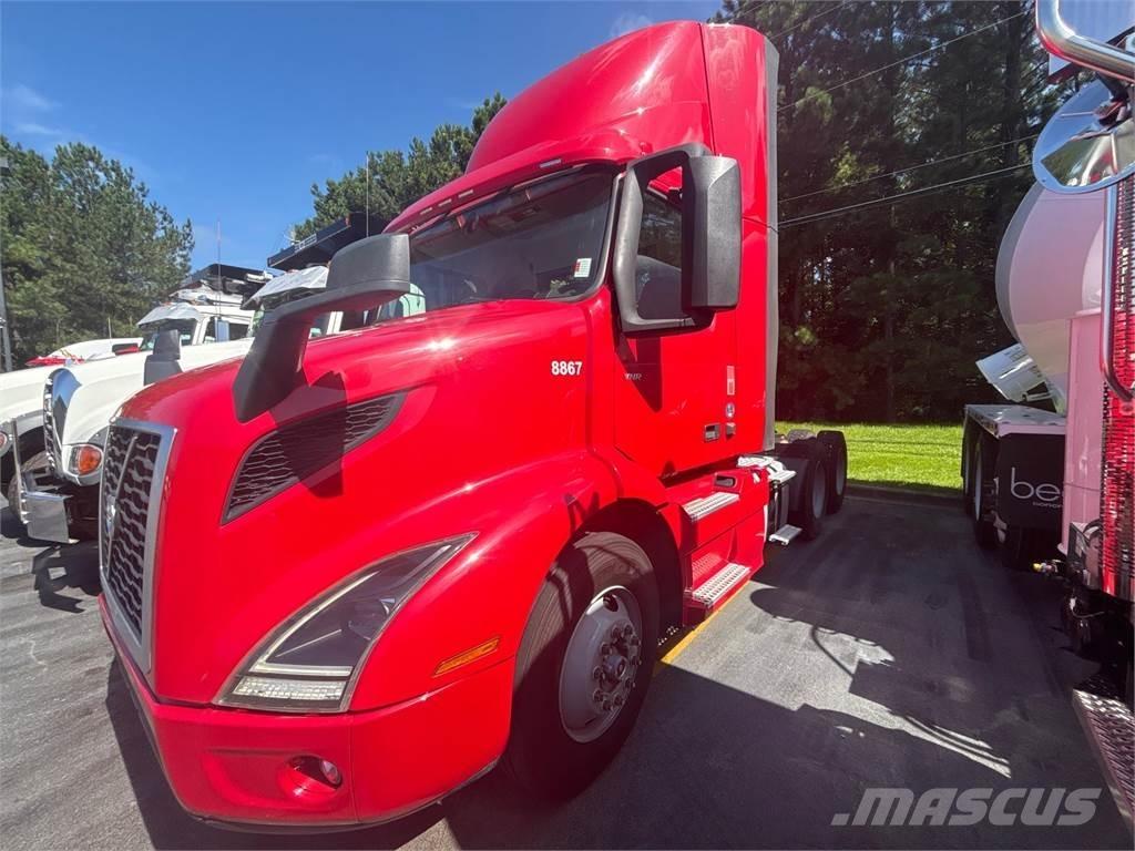 Volvo VNR64T300 Trekkers