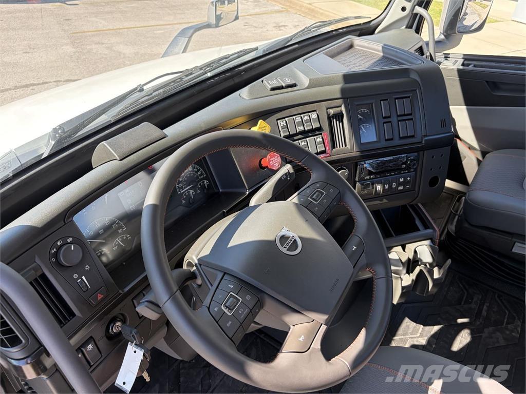 Volvo VNR64T300 Trekkers