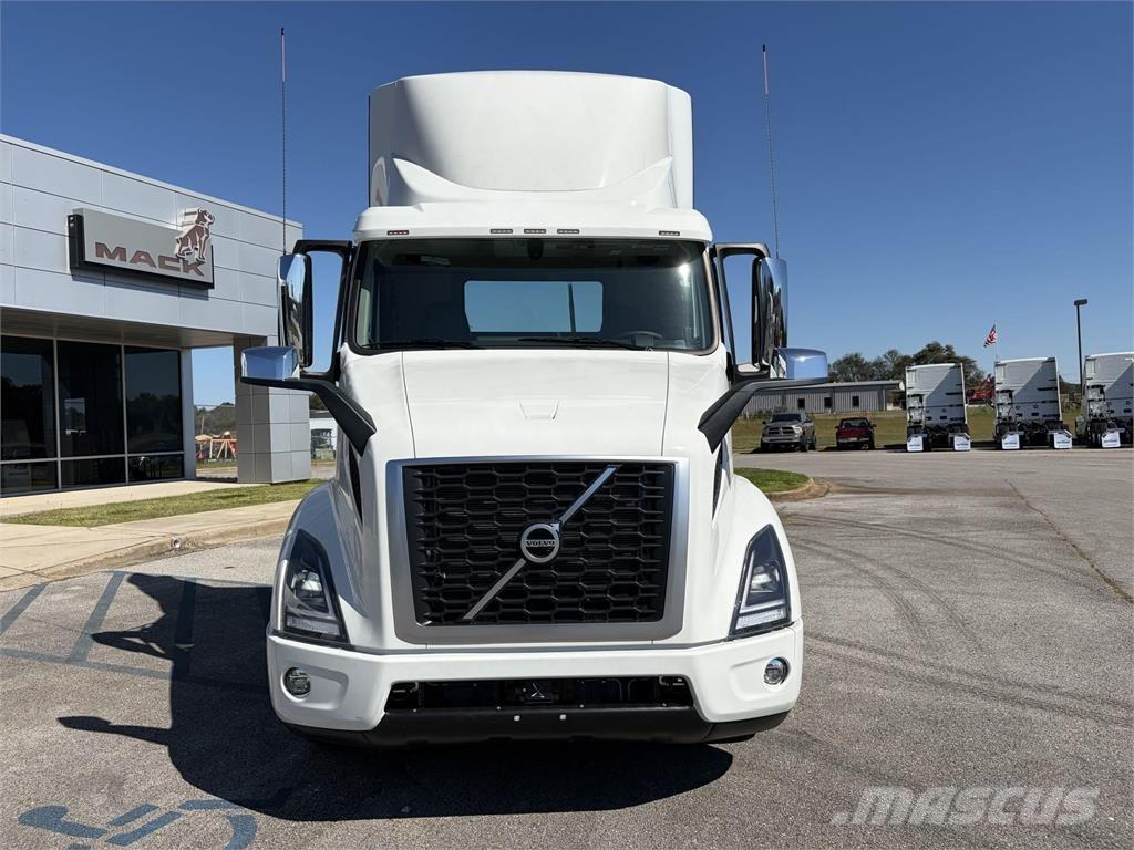 Volvo VNR64T300 Trekkers