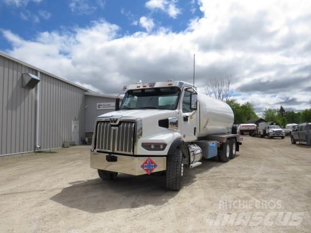 Western Star 47X Trekkers