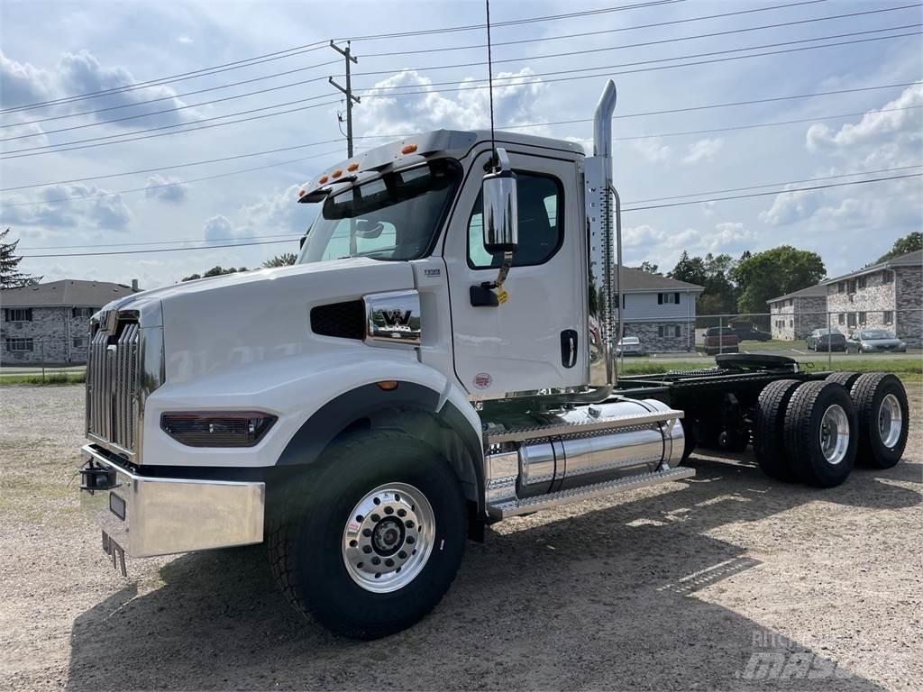Western Star 49X Trekkers