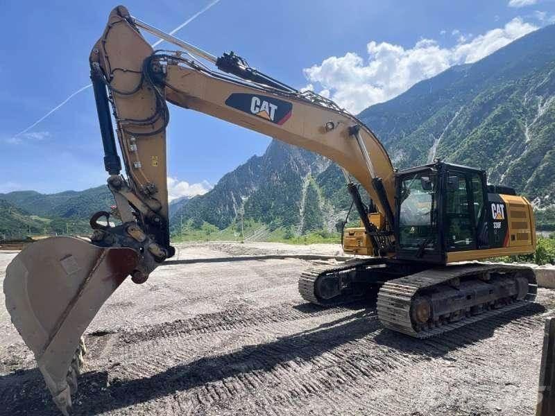 CAT 330F LN Rupsgraafmachines