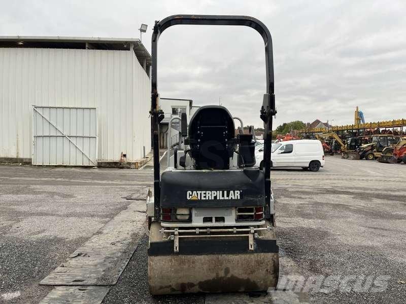 CAT CB24 Grondverdichtingsmachines